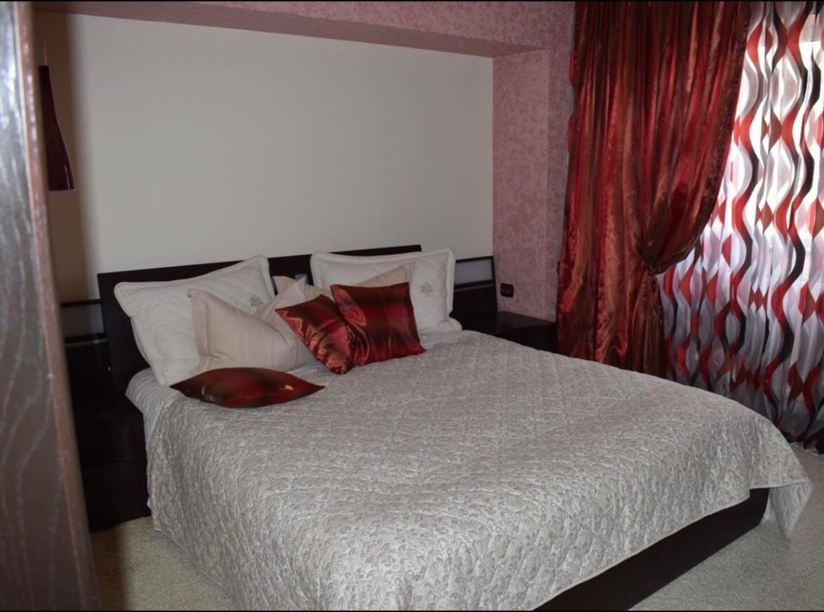 Central Apartment 4 Rooms บราชอฟ ภายนอก รูปภาพ