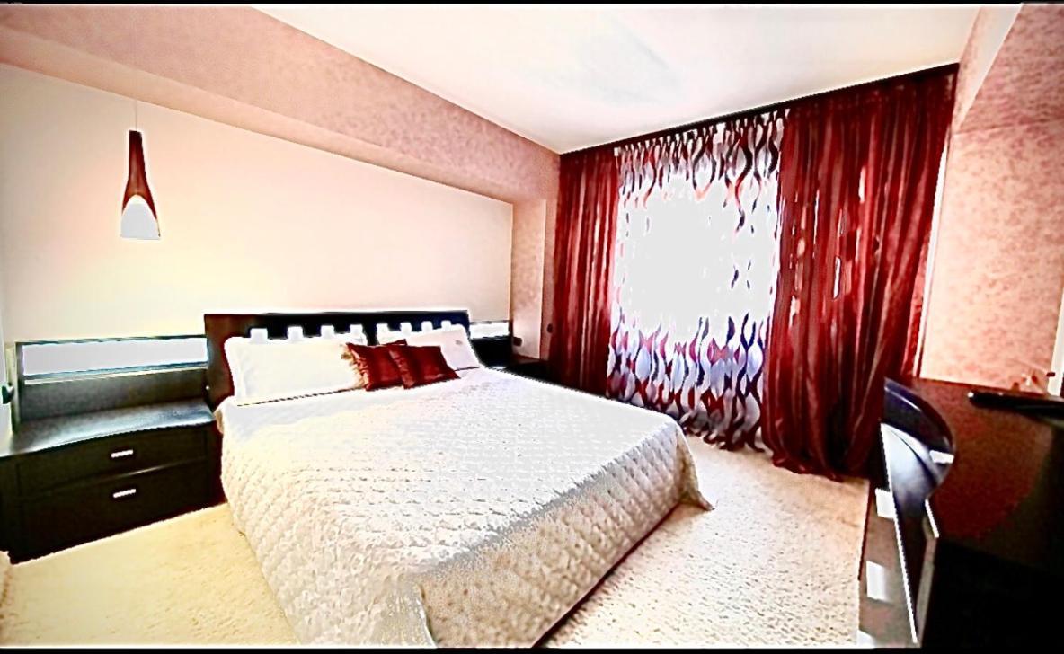 Central Apartment 4 Rooms บราชอฟ ภายนอก รูปภาพ